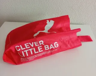 Botas de fútbol Puma azules y blancas talla 33