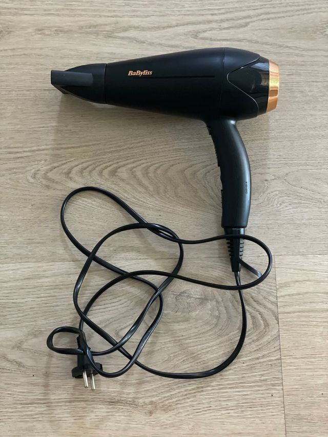 Secador BaByliss Negro y Dorado