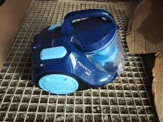 Aspiradora Rowenta Compacta 900W