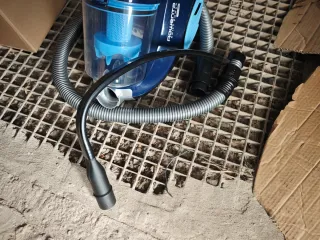 Aspiradora Rowenta Compacta 900W