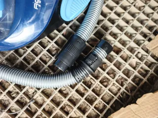 Aspiradora Rowenta Compacta 900W