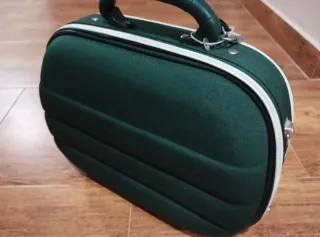 Neceser de viaje verde