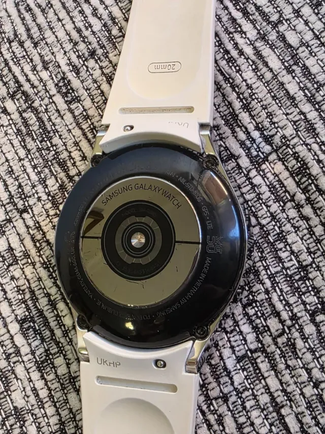 Samsung Galaxy Watch4 Classic 42mm