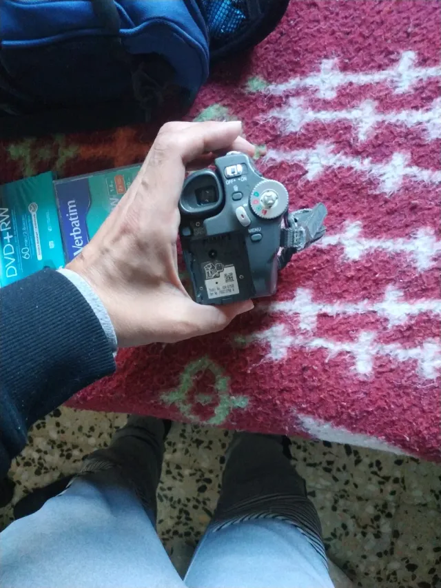 Videocamera Panasonic VDR-D150 + Accessori