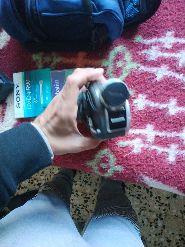 Videocamera Panasonic VDR-D150 + Accessori