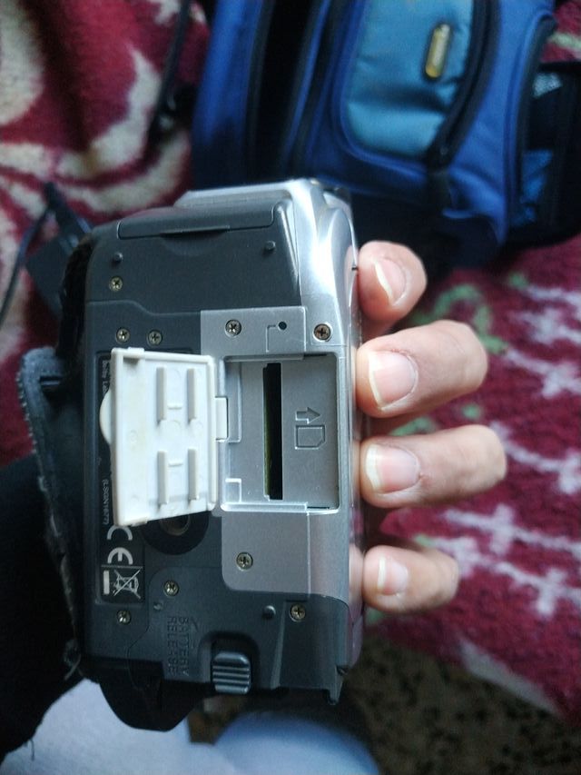 Videocamera Panasonic VDR-D150 + Accessori