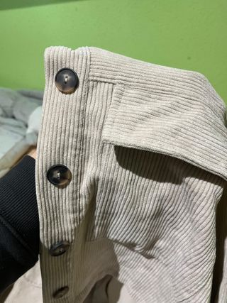 Chaqueta Stradivarius Beige de pana