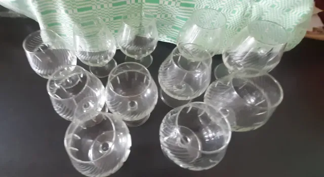 Juego de 9 copas de cristal vintage