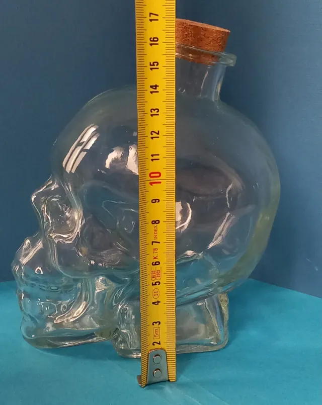 Licorera y 2 Vasos Calavera