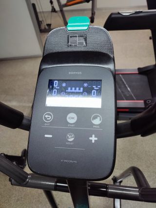 Bicicleta Elíptica Gris y Negra