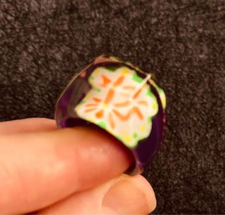 Anillo fantasía multicolor morado