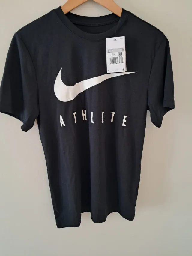 Camiseta Nike Athlete Negra Talla M