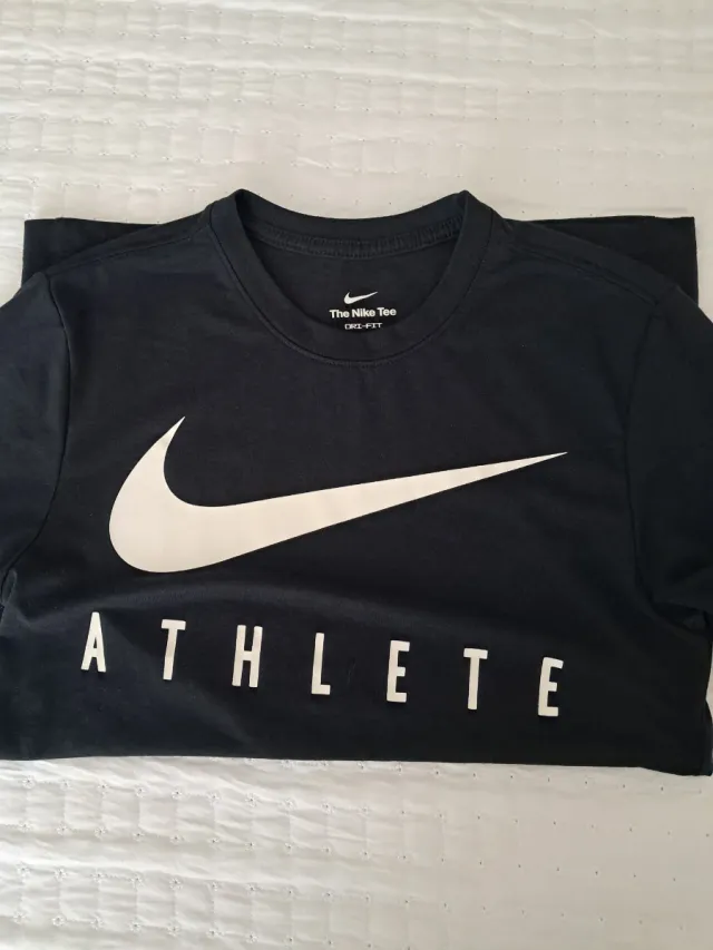 Camiseta Nike Athlete Negra Talla M
