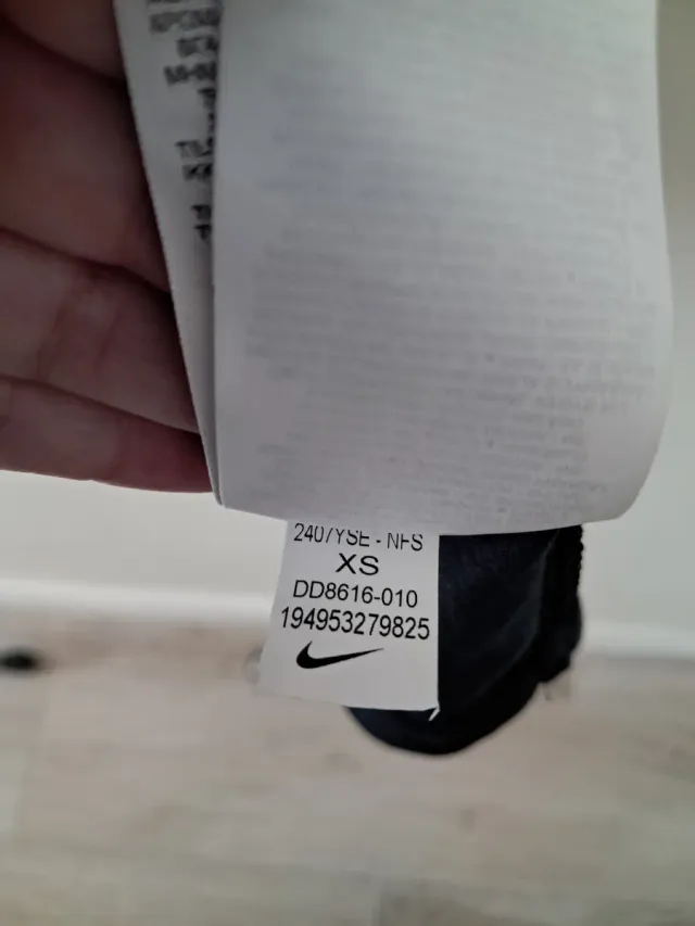 Camiseta Nike Athlete Negra Talla M