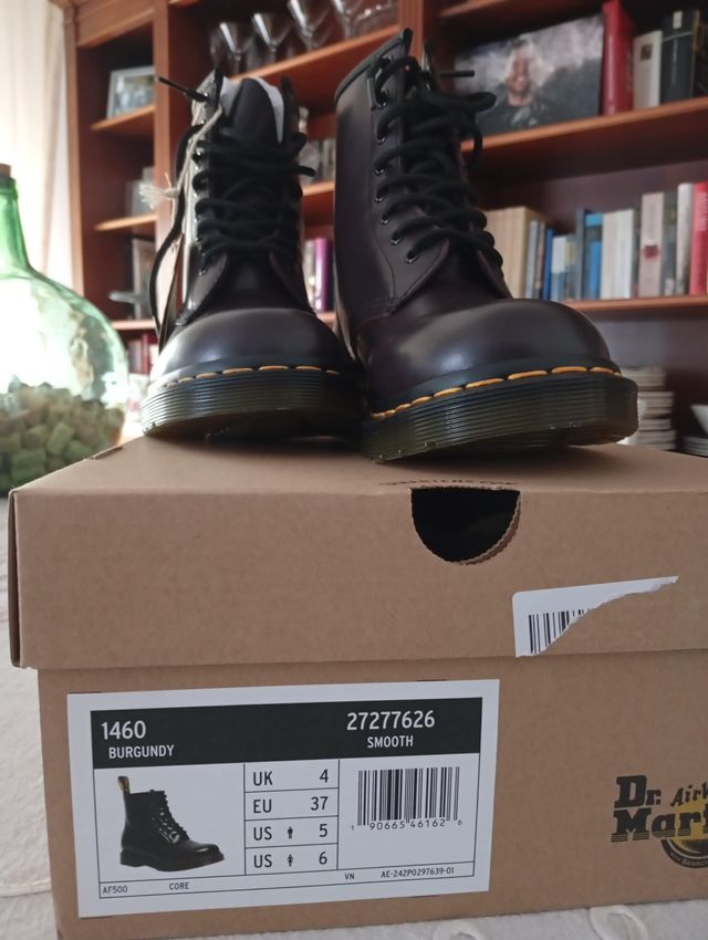 Botas Dr. Martens Talla 37 Nuevas 1460 Burgundy