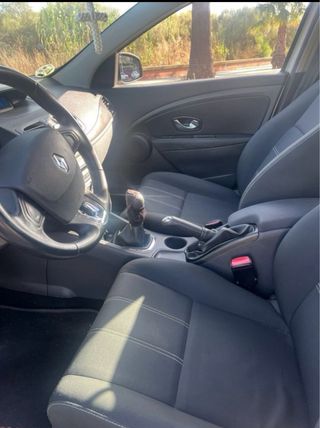 Renault Mégane 1.5 dCi 95CV Intens 2015 Muy cuidad