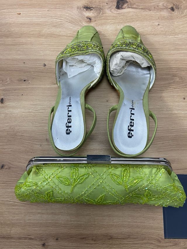 Bolso y zapatos de fiesta verdes