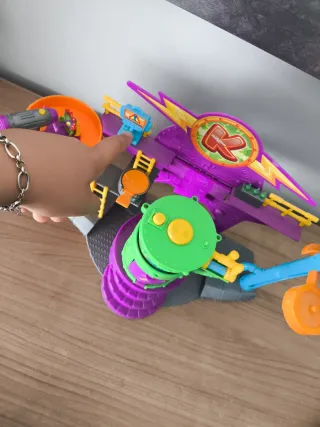 Superzings Guarida con 2 Figuras y Trampas