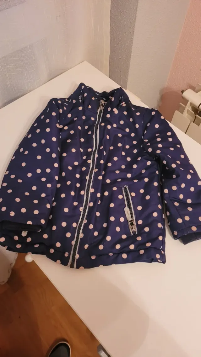 Lote  cazadoras niña