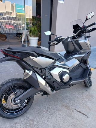 Honda X-ADV 750