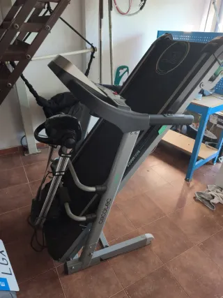 Cinta de correr Cecotec Extremetrack