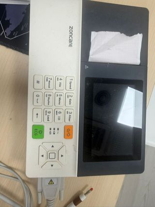 Electrocardiógrafo Zoncare Modelo IMAC 300