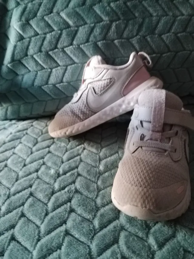 Deportivas niña Nike Talla 26
