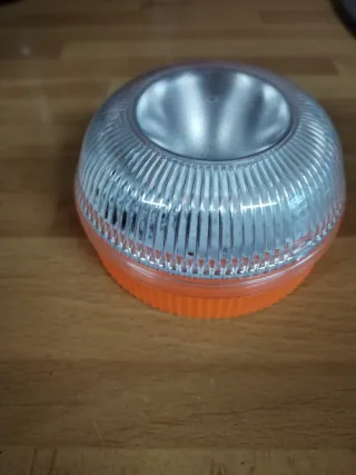 Luz emergencia V16 coche LED