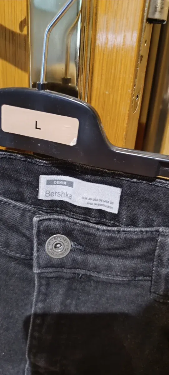 Pantalón corto vaquero negro