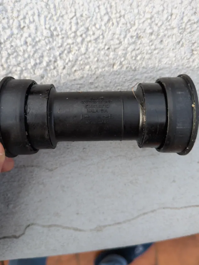 Eje Pedalier Shimano MTB Press Fit Negro