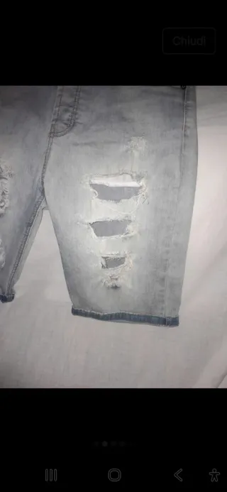 Jens corti uomo strappati