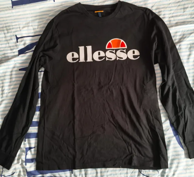 Camiseta manga larga Ellesse negra