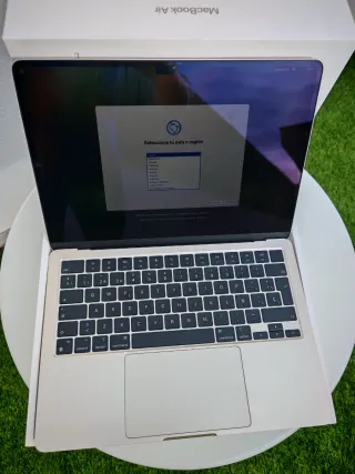MacBook Air 13' M3 256GB 16GB RAM