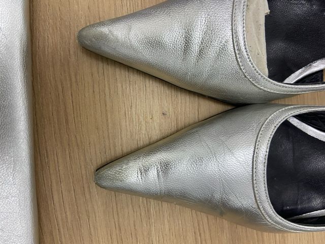 Zapatos y bolso fiesta dorados