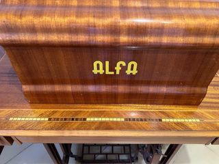 Máquina de coser Alfa vintage