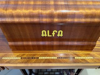 Máquina de coser Alfa vintage