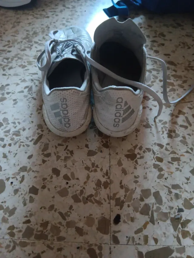 Botas de fútbol Juan Miguel talla 42