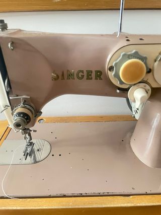 Máquina de coser Singer antigua