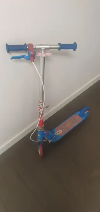 Patinete Oxelo azul y rojo