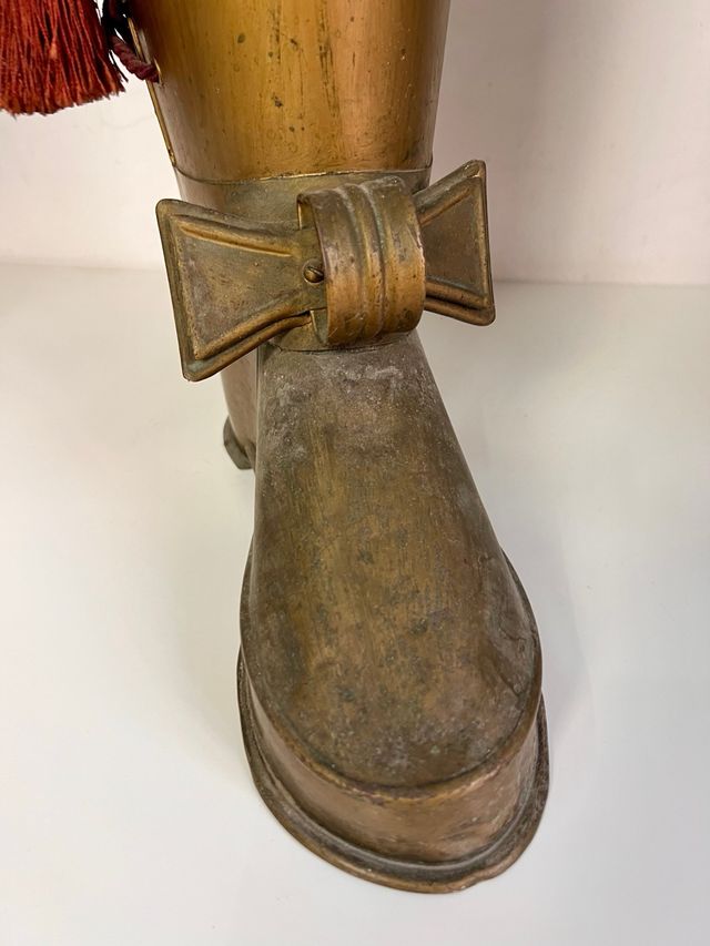 Paragüero Vintage Bota Dorada