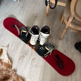 Tabla Snowboard y Botas Talla 36 de pie
