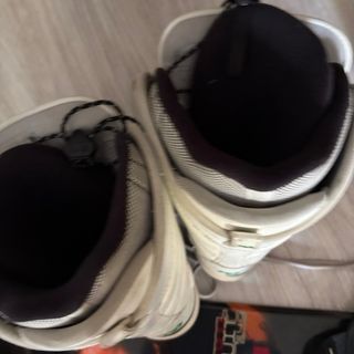 Tabla Snowboard y Botas Talla 36 de pie