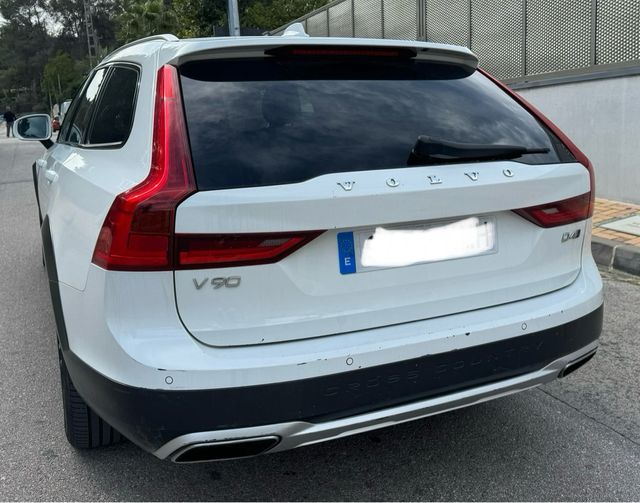 Volvo V90 4X4 2.0D 190CV TIENE IVA!! ACEPTO COCHE