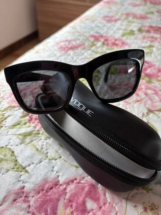 Occhiali da sole Vogue neri