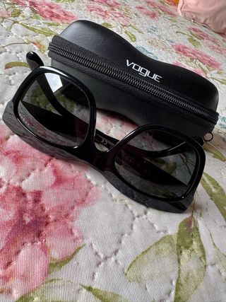Occhiali da sole Vogue neri