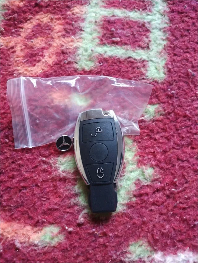 Fondello per chiave Mercedes senza placca elettronica