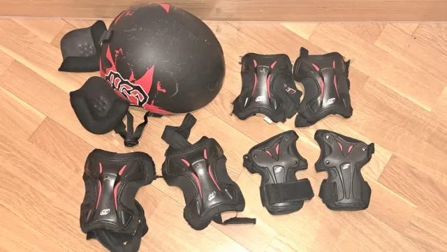 Casco marca Cratoni y protecciones snowboard