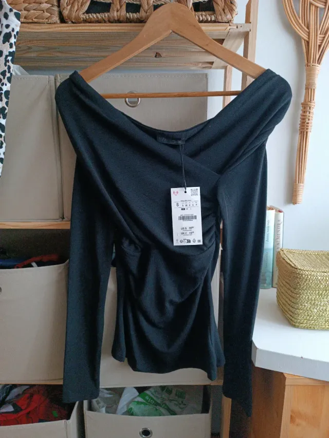 Camiseta Zara Negra Talla S Sin Estrenar