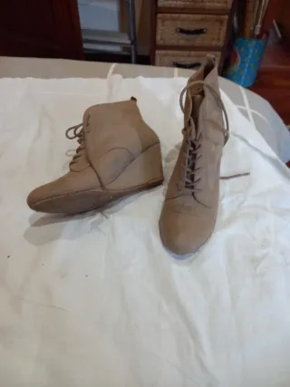 Botines Zara Beige
