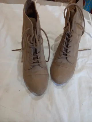 Botines Zara Beige